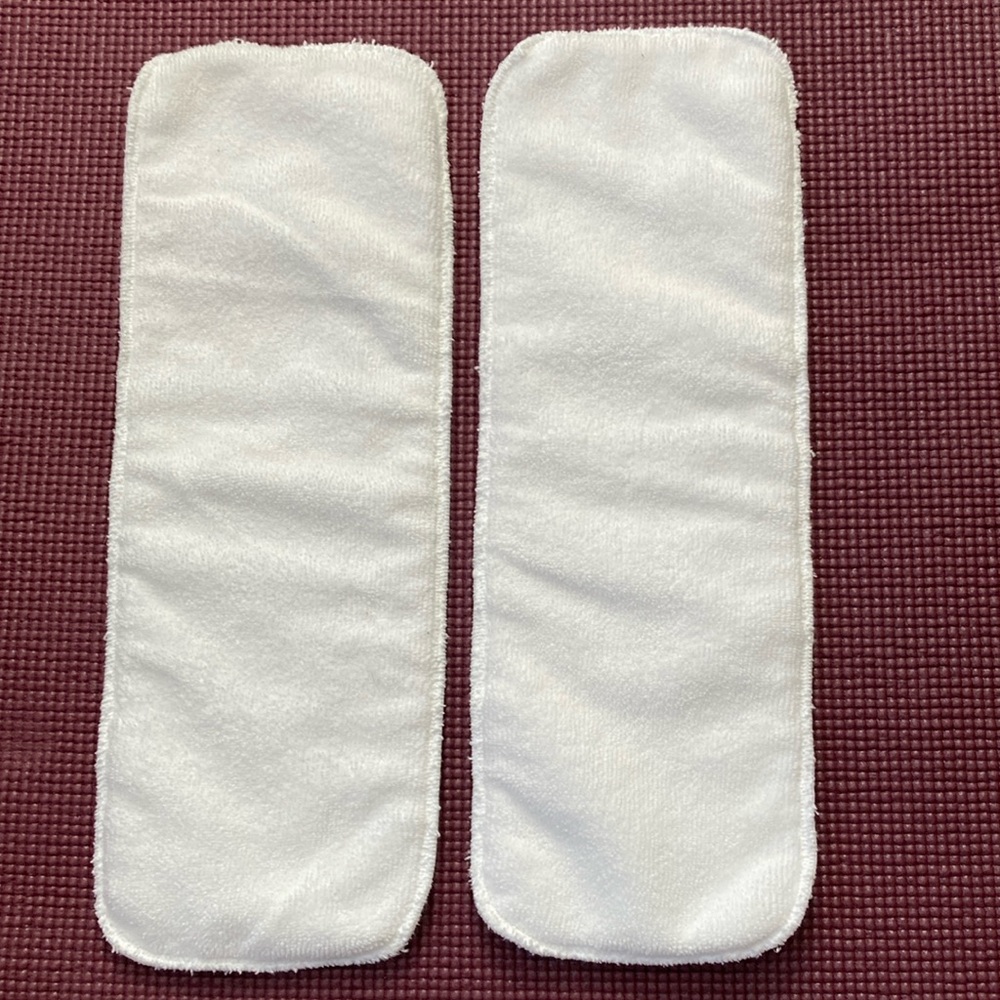NWOT- 2 Mama Koala microfiber long inserts
